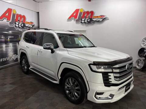𝟯𝟬𝟬 𝗦𝗲𝗿𝗶𝗲𝘀 𝗫𝗭 𝟯.𝟯 𝘃𝟲 𝗗𝟰𝗗 Suv 3.3 Automatic Diesel