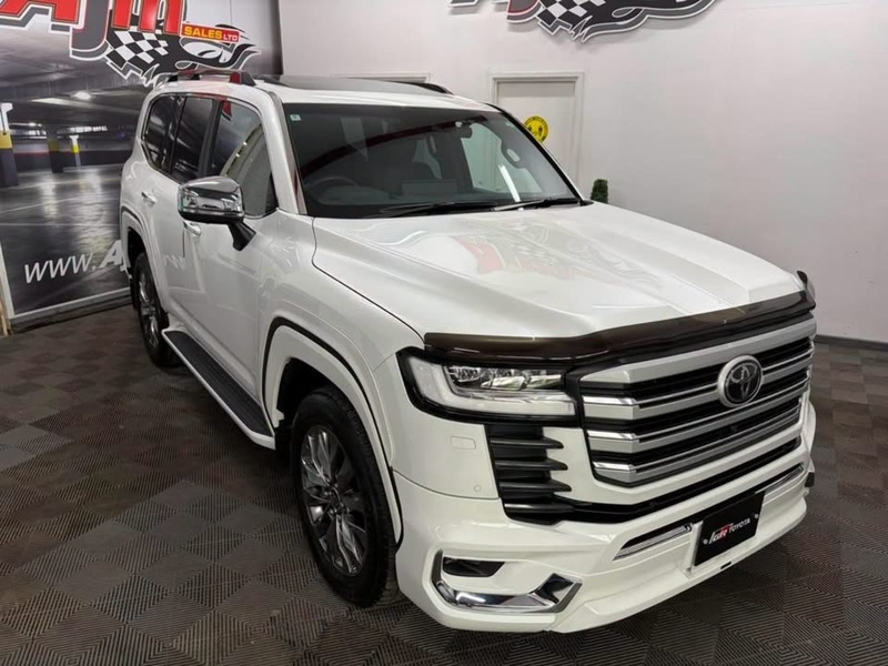 Toyota 𝟯𝟬𝟬 𝗦𝗲𝗿𝗶𝗲𝘀 𝗫𝗭 𝟯.𝟯 𝘃𝟲 𝗗𝟰𝗗 Suv 3.3 Automatic Diesel