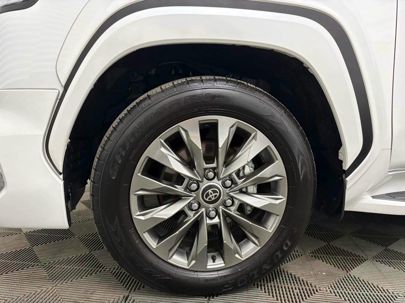 Toyota 𝟯𝟬𝟬 𝗦𝗲𝗿𝗶𝗲𝘀 𝗫𝗭 𝟯.𝟯 𝘃𝟲 𝗗𝟰𝗗 Suv 3.3 Automatic Diesel