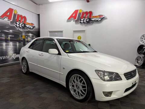 RS200 Limited Saloon 2.0 Manual Petrol