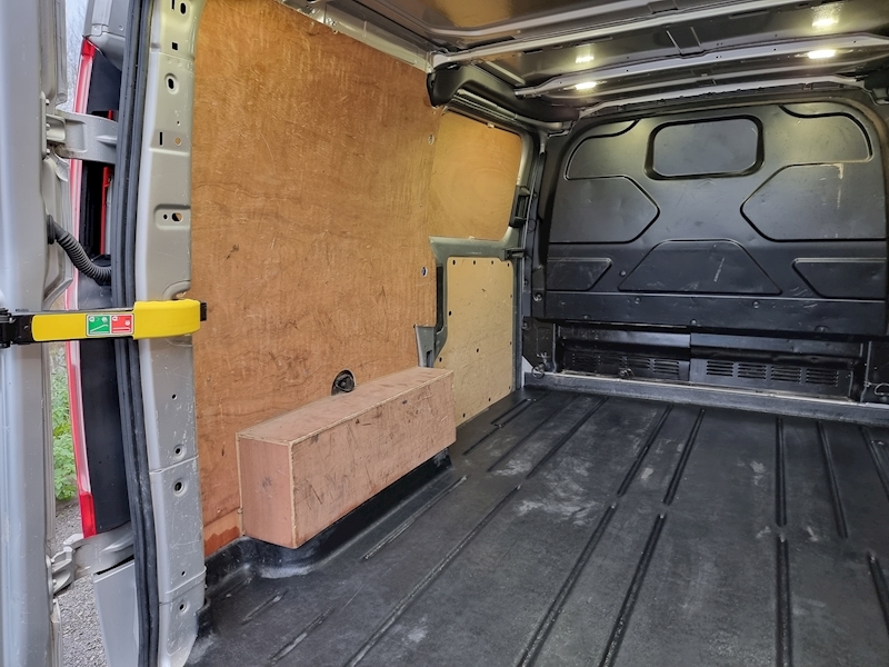 Ford Transit Custom TDCi 290 Limited - U7316