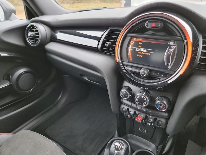 MINI Hatch One 1499 GT - U7320