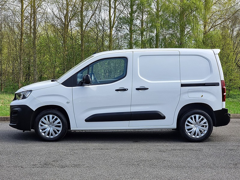 Peugeot Partner BlueHDi 1000 Professional - U7321