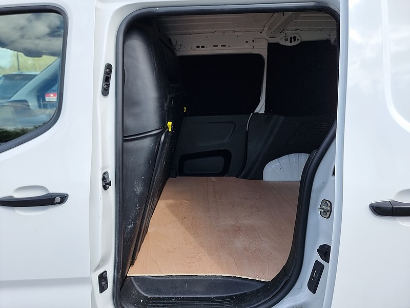 Peugeot Partner BlueHDi 1000 Professional - U7321