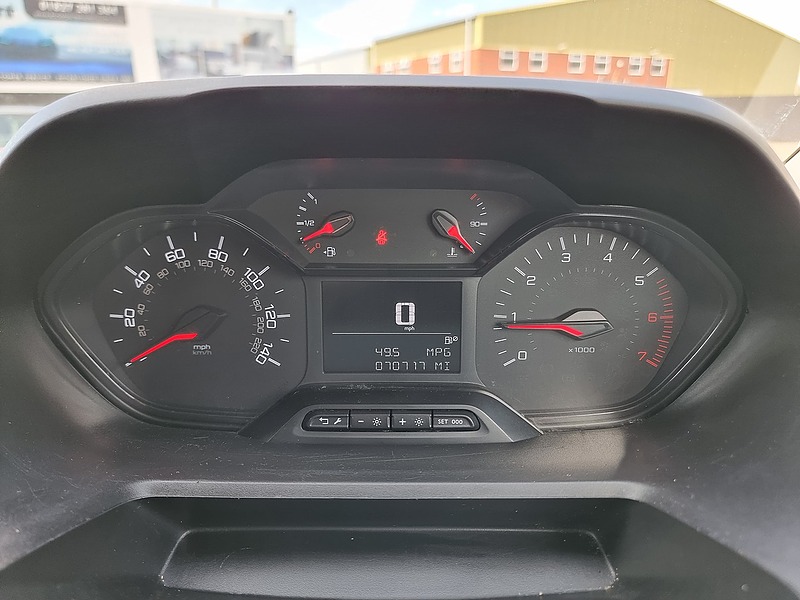 Peugeot Partner BlueHDi 1000 Professional - U7321