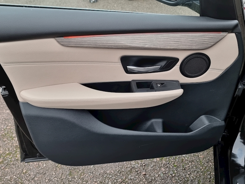 BMW 2 Series Active Tourer 216d Luxury - U7322