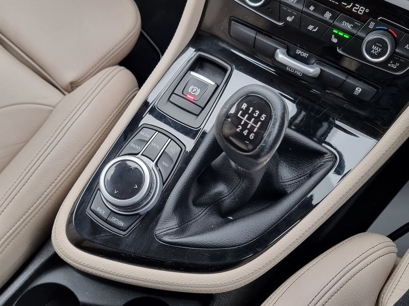 BMW 2 Series Active Tourer 216d Luxury - U7322