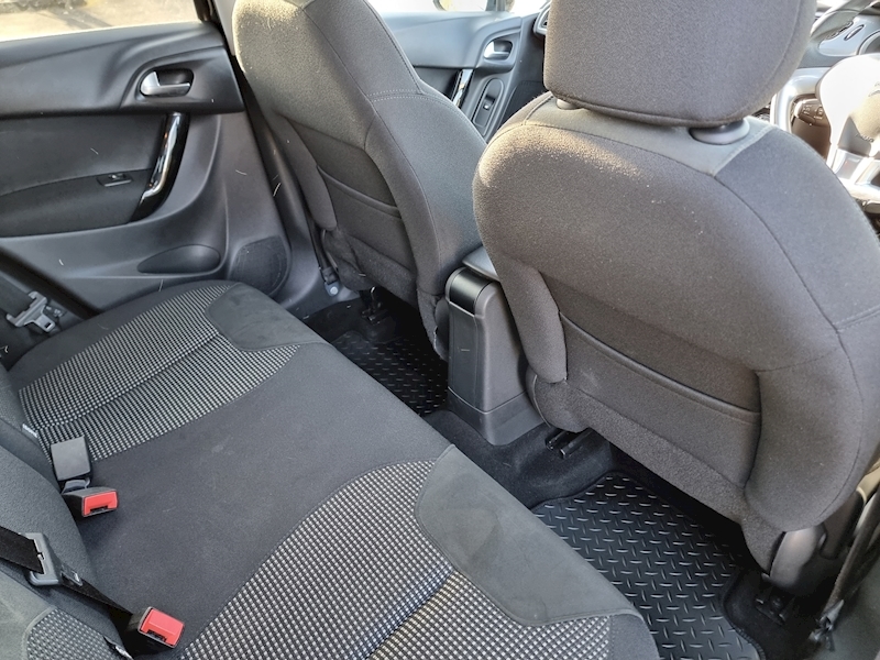 Citroen C3 VTi Exclusive - U7330