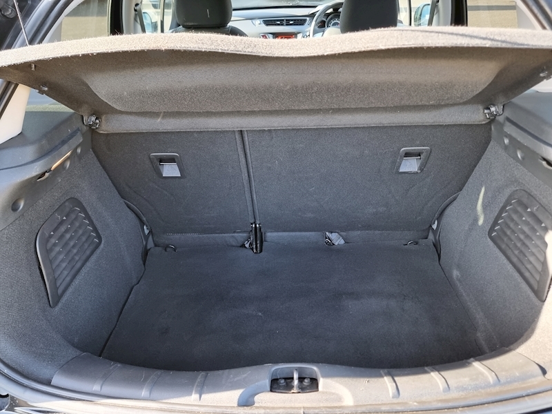 Citroen C3 VTi Exclusive - U7330