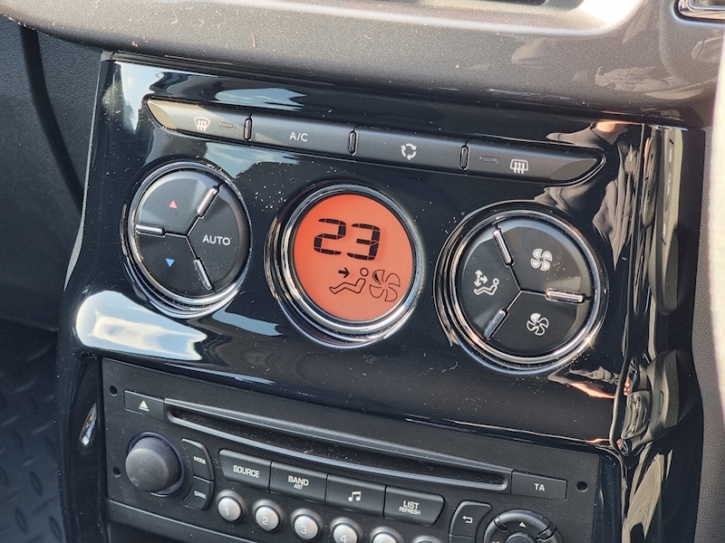 Citroen C3 VTi Exclusive - U7330