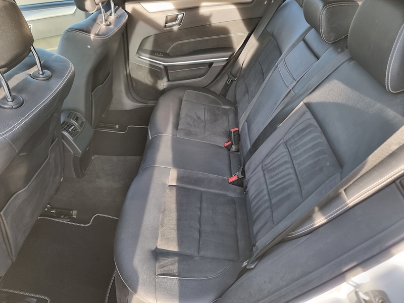 Mercedes-Benz E Class E300dh BlueTEC AMG Sport - U7335