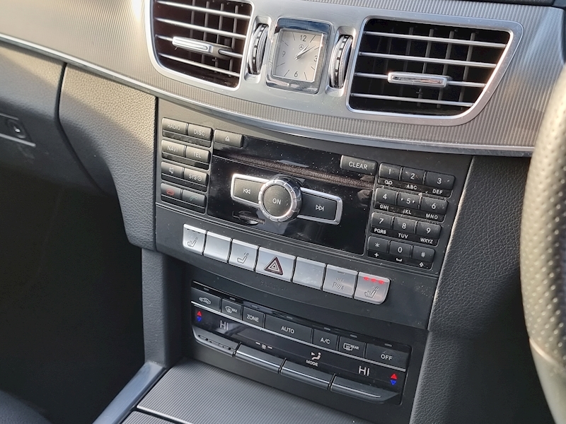 Mercedes-Benz E Class E300dh BlueTEC AMG Sport - U7335