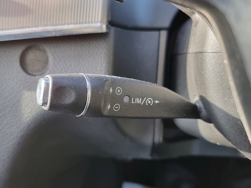 Mercedes-Benz E Class E300dh BlueTEC AMG Sport - U7335