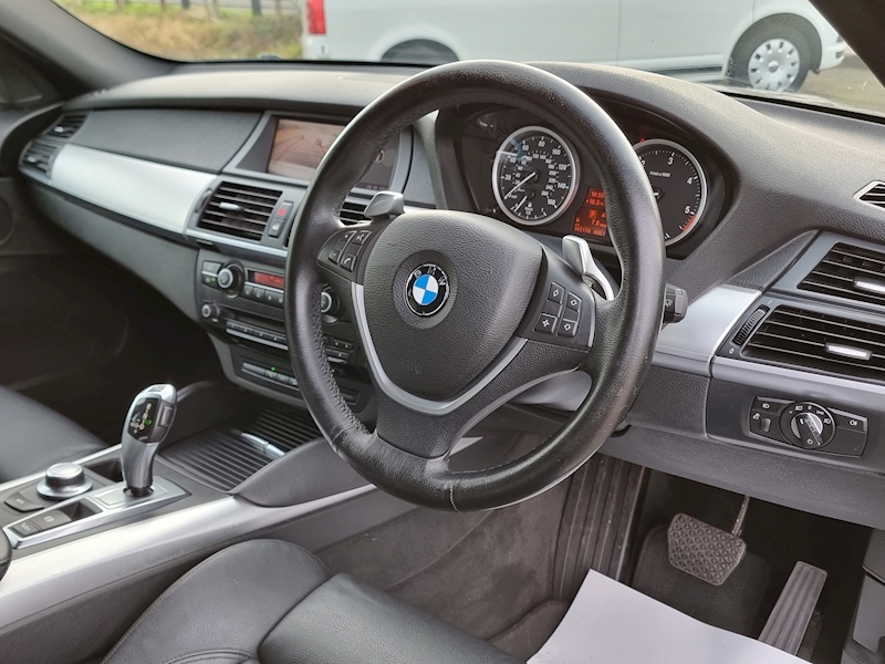 BMW X6 30d - U7342