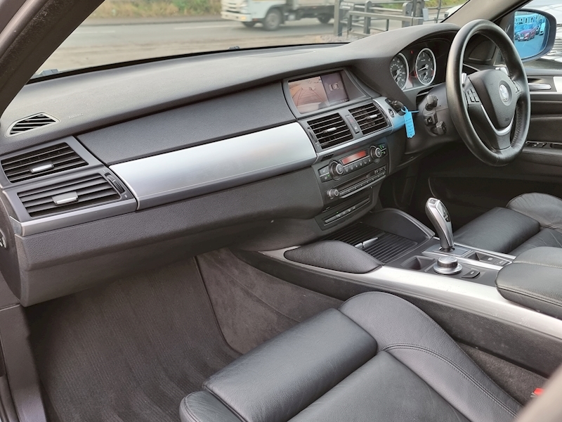 BMW X6 30d - U7342