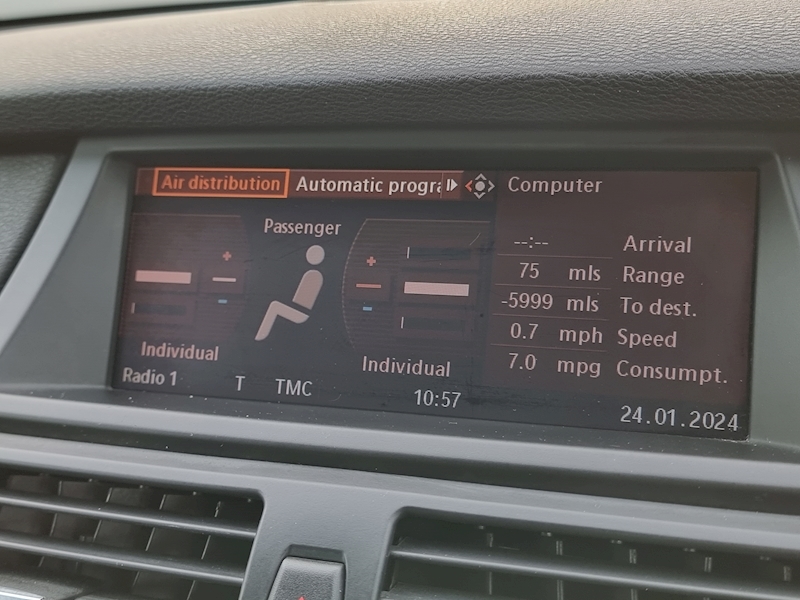BMW X6 30d - U7342