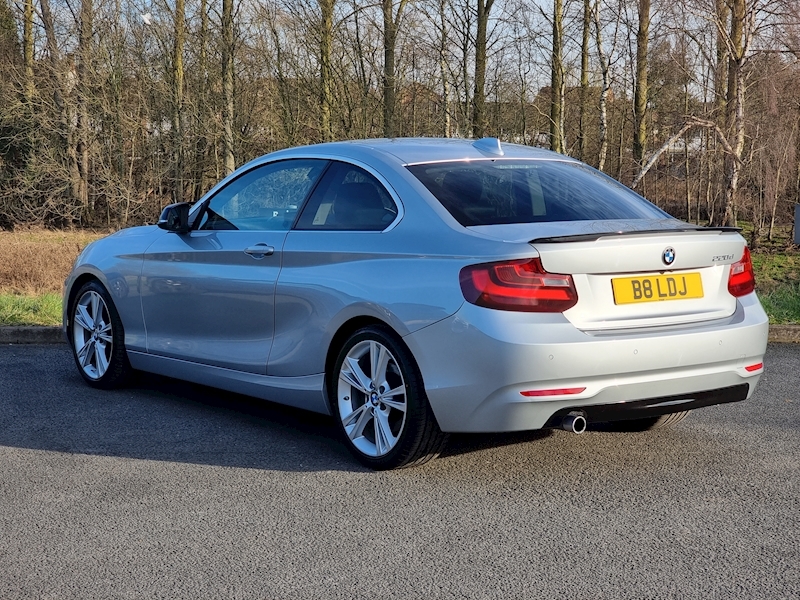 BMW 2 Series 220d SE - U7345