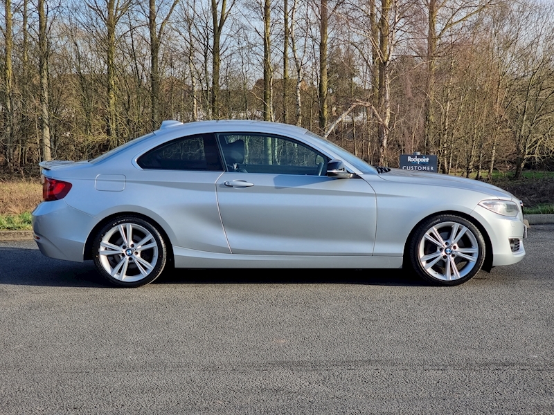 BMW 2 Series 220d SE - U7345
