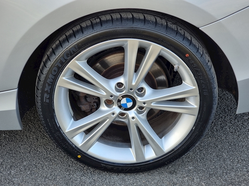 BMW 2 Series 220d SE - U7345