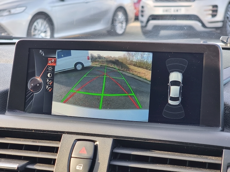 BMW 2 Series 220d SE - U7345