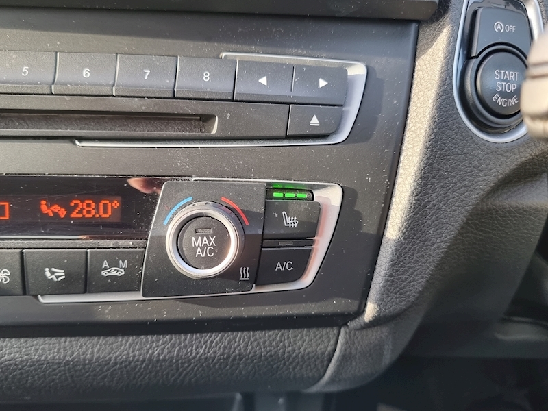 BMW 2 Series 220d SE - U7345