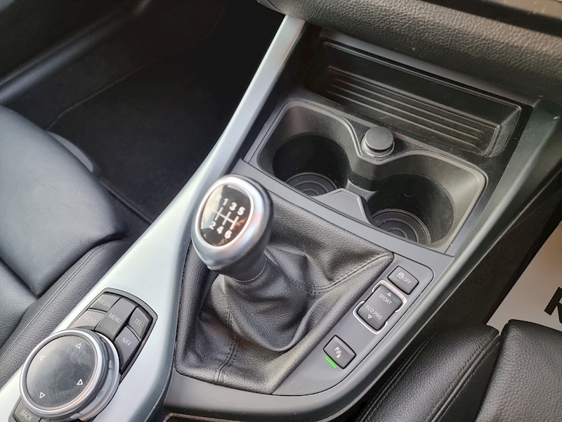 BMW 2 Series 220d SE - U7345