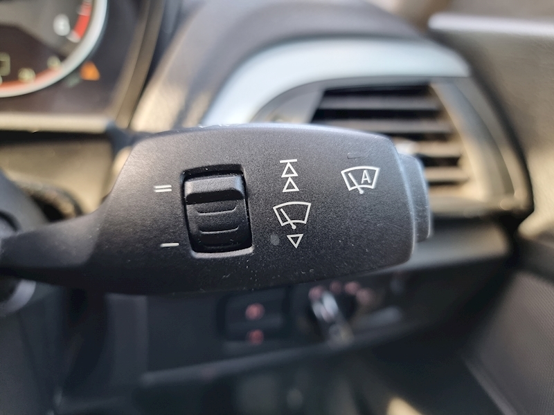 BMW 2 Series 220d SE - U7345