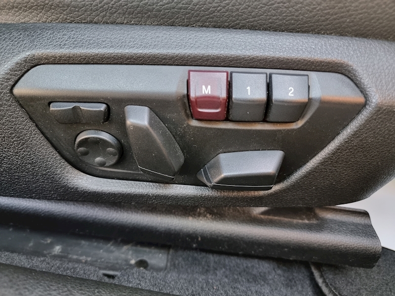 BMW 2 Series 220d SE - U7345