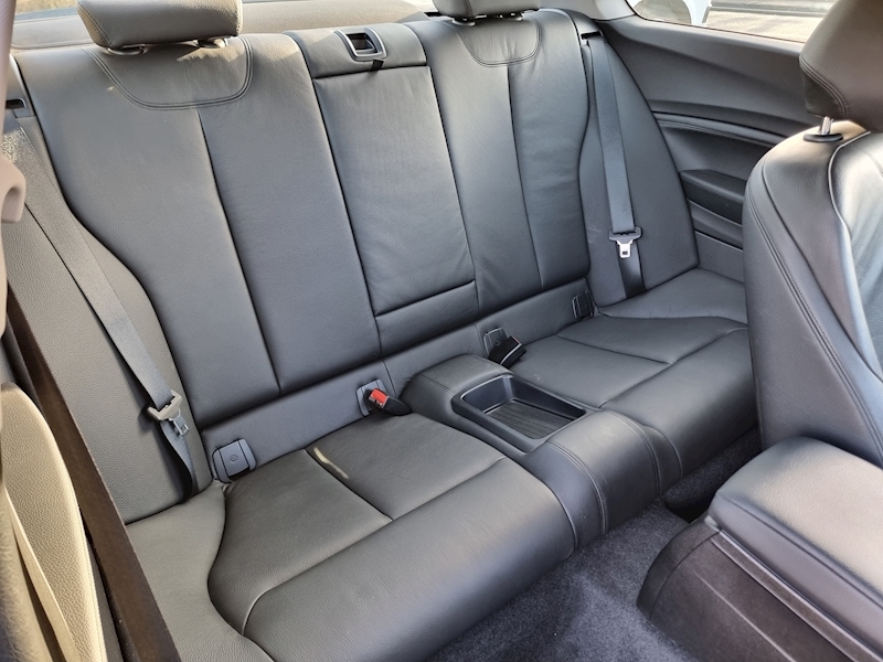 BMW 2 Series 220d SE - U7345