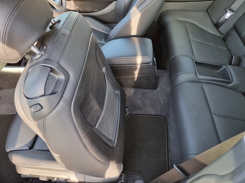 BMW 2 Series 220d SE - U7345