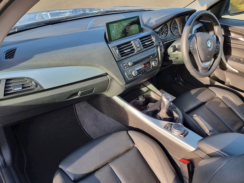 BMW 2 Series 220d SE - U7345