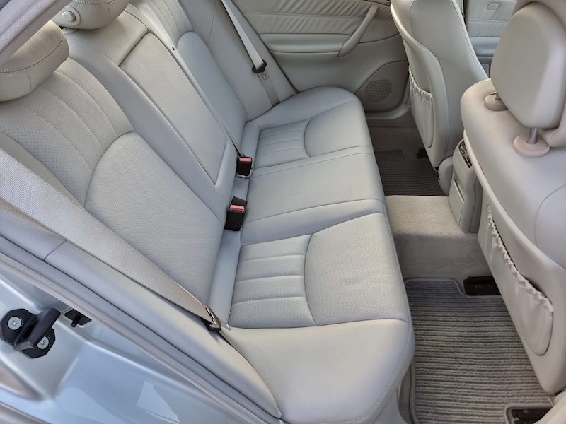 Mercedes-Benz C Class C220 CDI Elegance SE - U7347