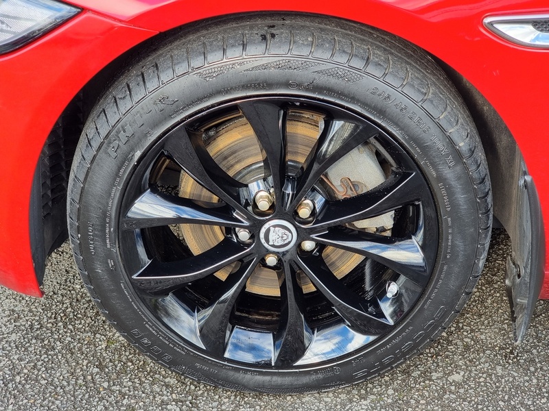 Jaguar XF d Portfolio - U7353