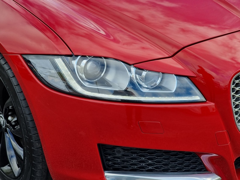 Jaguar XF d Portfolio - U7353