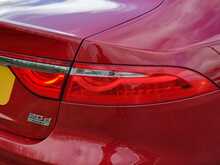 Jaguar XF d Portfolio 