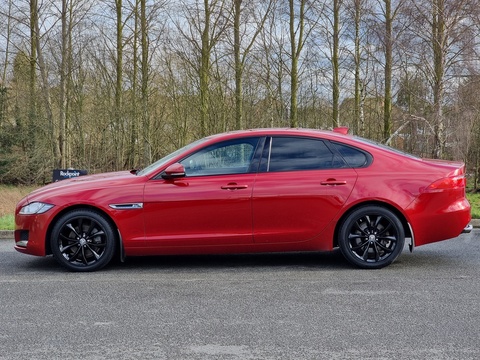 2.0d Portfolio Saloon 4dr Diesel Auto AWD Euro 6 (s/s) (180 ps)