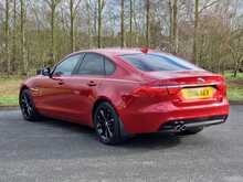 Jaguar XF d Portfolio 