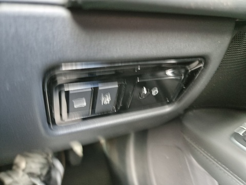 2.0d Portfolio Saloon 4dr Diesel Auto AWD Euro 6 (s/s) (180 ps)