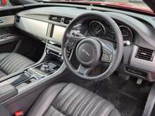 Jaguar XF d Portfolio 