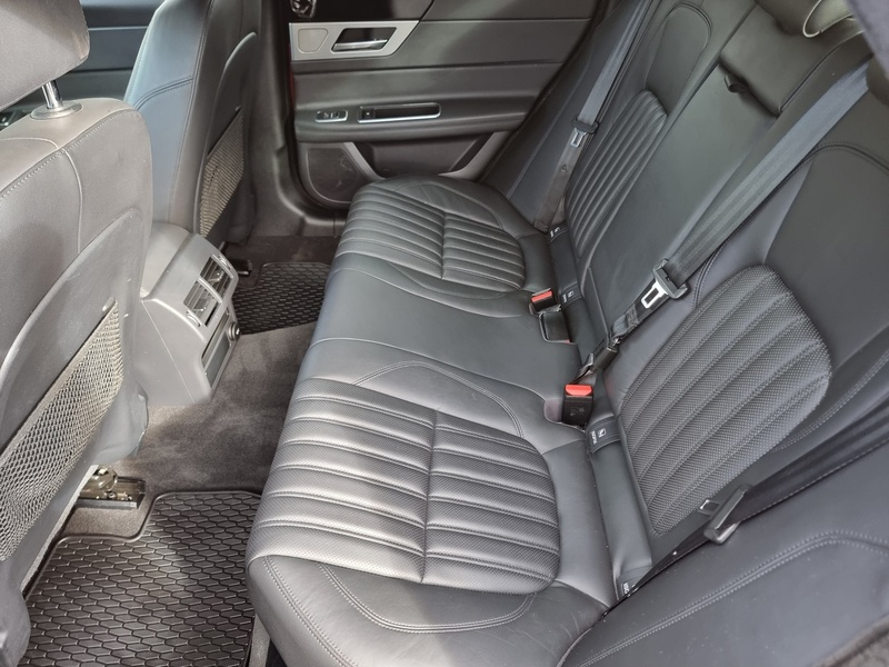 Jaguar XF d Portfolio - U7353