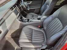 Jaguar XF d Portfolio 