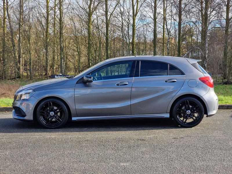 Mercedes-Benz A Class A200d AMG Line - U7355