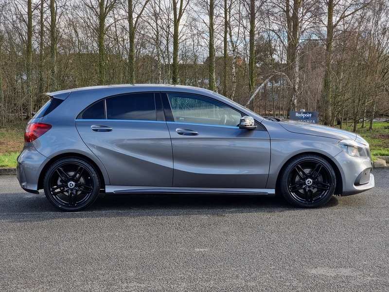 Mercedes-Benz A Class A200d AMG Line - U7355