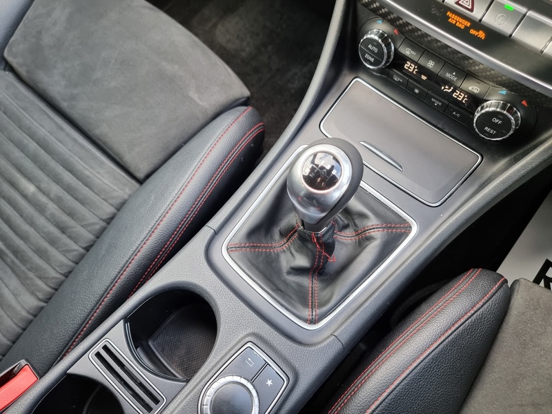 Mercedes-Benz A Class A200d AMG Line - U7355