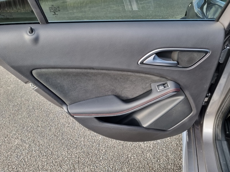 Mercedes-Benz A Class A200d AMG Line - U7355