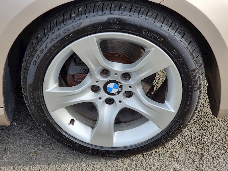 BMW 3 Series 320i SE - U7356