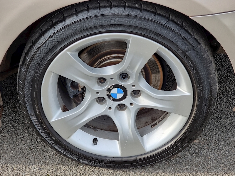 BMW 3 Series 320i SE - U7356