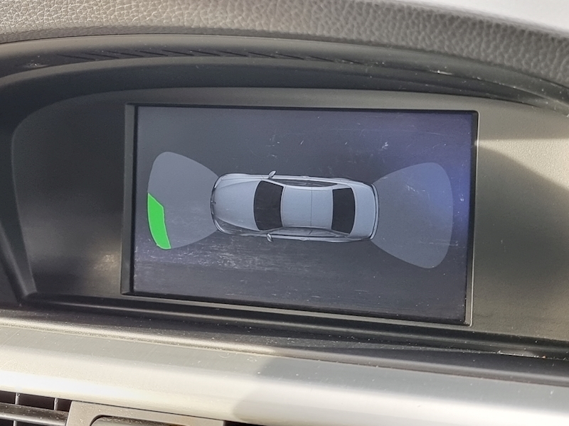 BMW 3 Series 320i SE - U7356