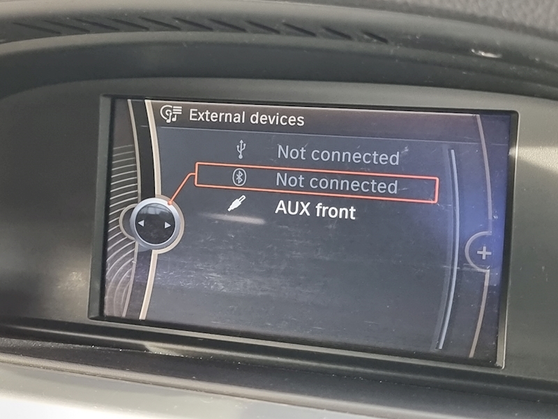 BMW 3 Series 320i SE - U7356