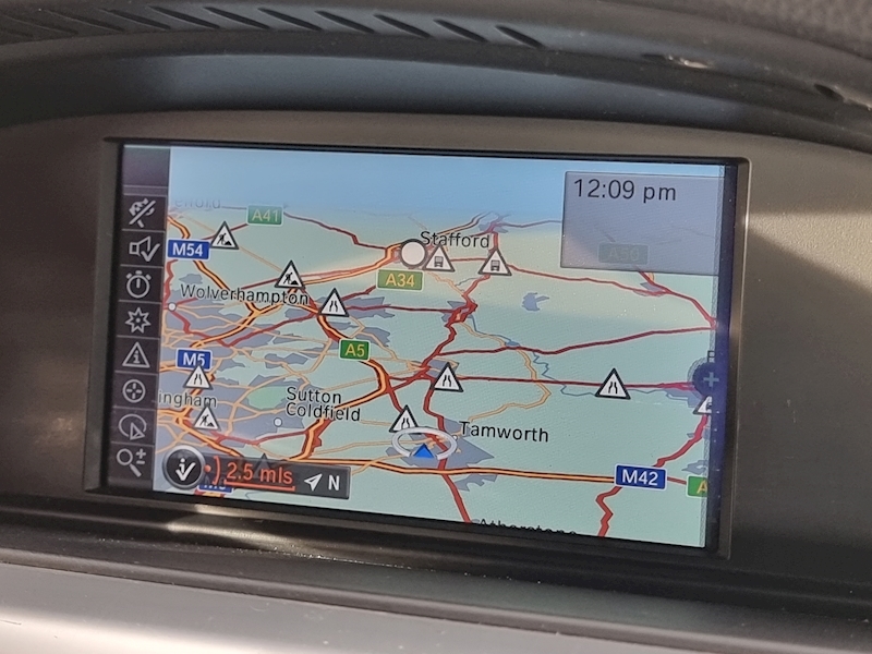 BMW 3 Series 320i SE - U7356